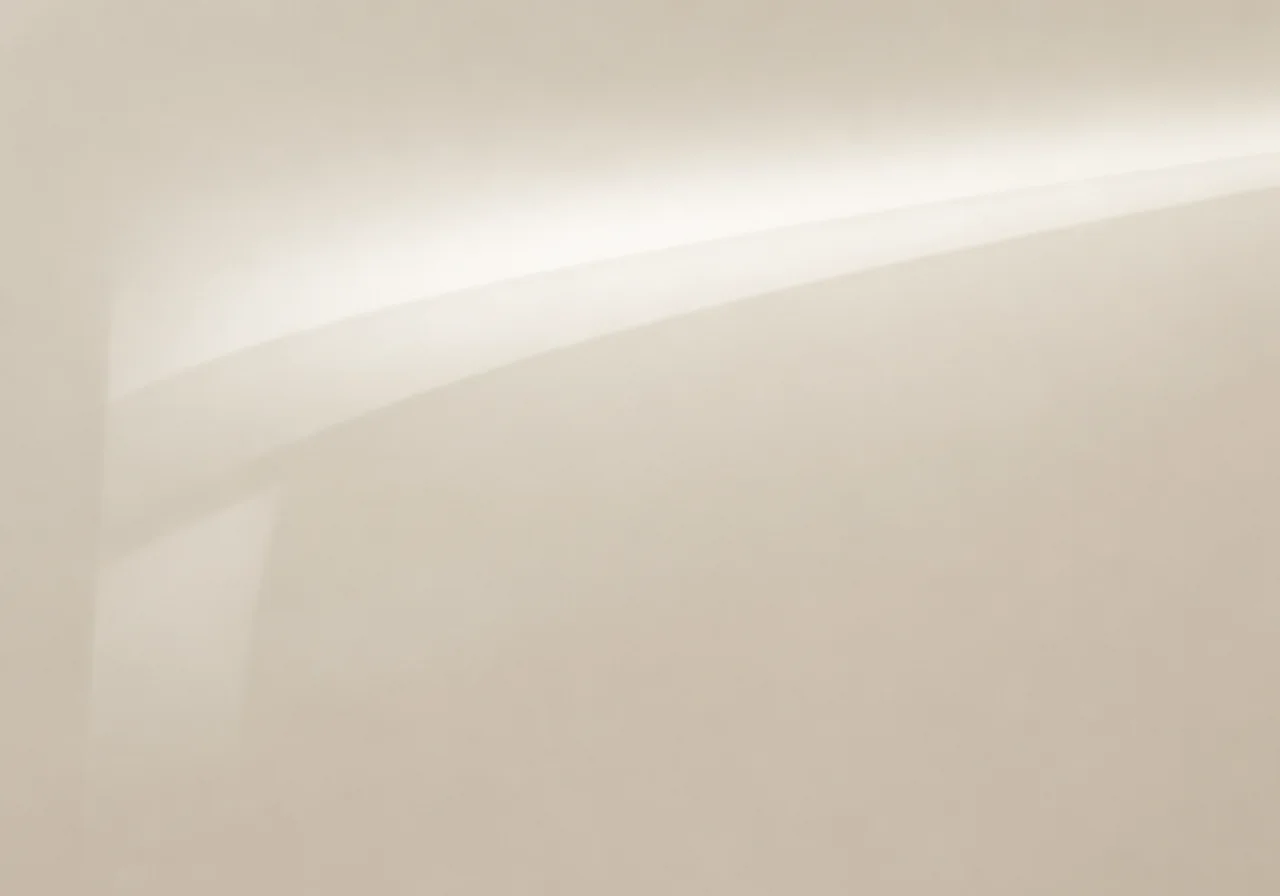 High-gloss finishes cabinet finish